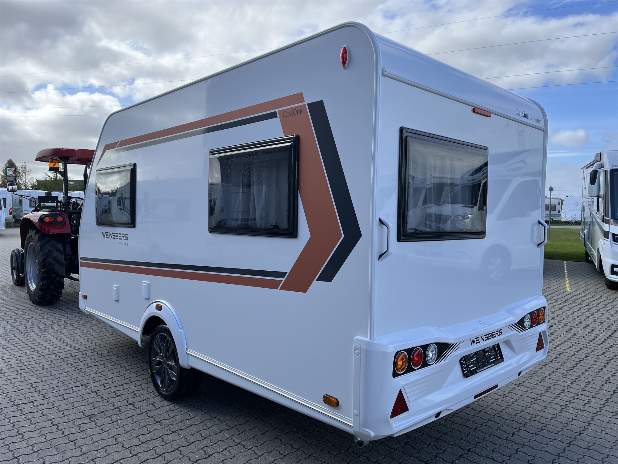 Weinsberg_CaraOne_390_QD_EDITION_HOT_2025_hos_camping_specialisten